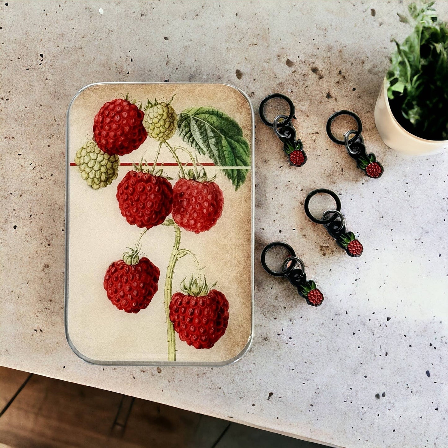Firefly Notes - Raspberry Large Notions Tin