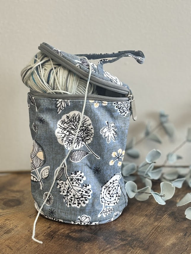 Small Yarn Tote I Blue Floral