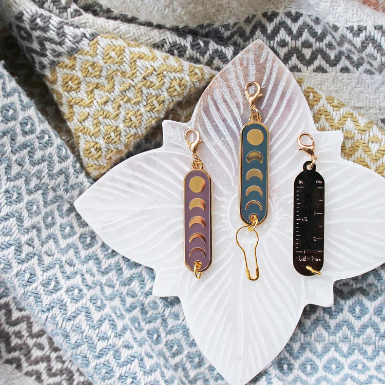 Twill & Print - Progress Tab Keeper / Stitch Marker - Moon Phase