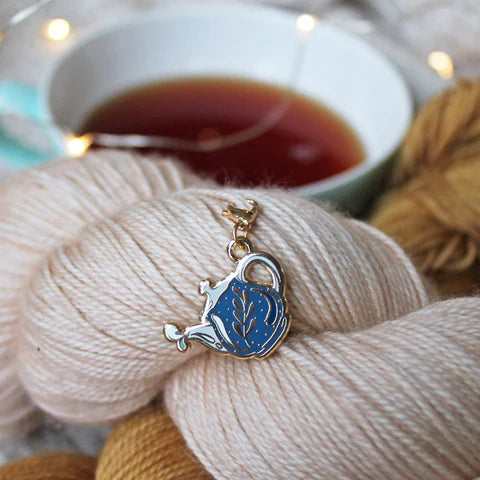 Twill & Print - Hygge Teapot Keeper / Stitch Marker