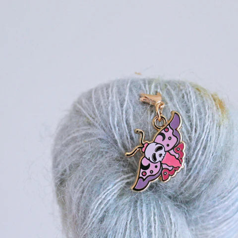 Twill & Print - Witchy Moth Keeper / Stitch Marker