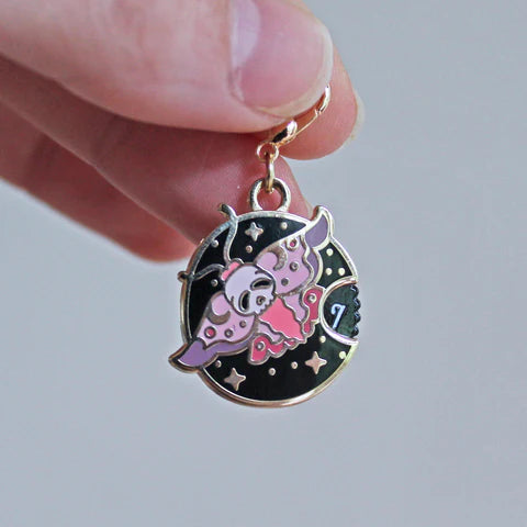 Twill & Print - Witchy Moth Mini Row Counter Progress Keeper