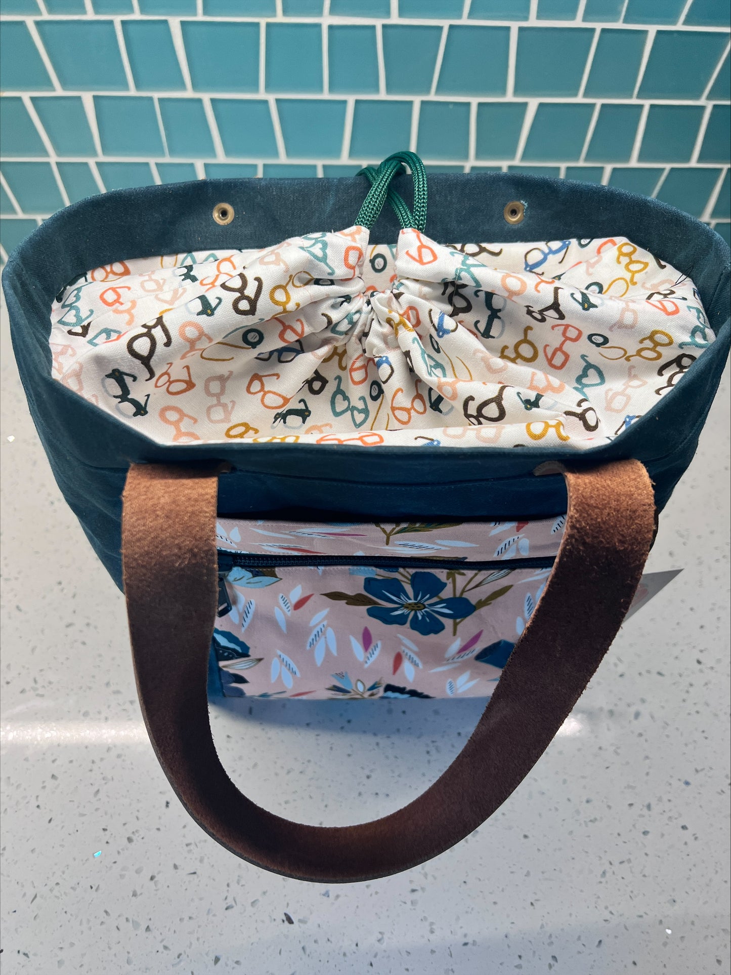 Spectacular Garden Project Bag  I  Colorwork Fancy