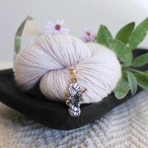 Twill & Print - Witchy Crystal Keeper / Stitch Marker
