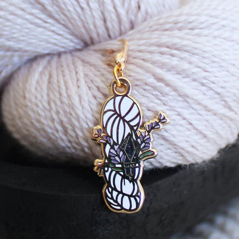 Twill & Print - Witchy Crystal Keeper / Stitch Marker